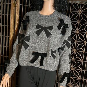 NWT BCX BOW SWEATER Small